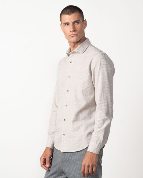 Slim fit sport shirt in microprinted cotton