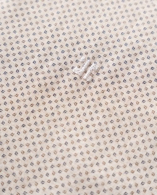 Slim fit sport shirt in microprinted cotton