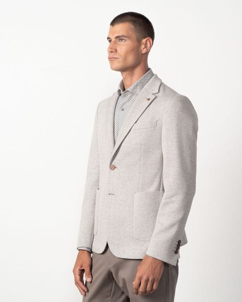 Unstructures and unlined slim fit blazer from heringbone knit-like fabric