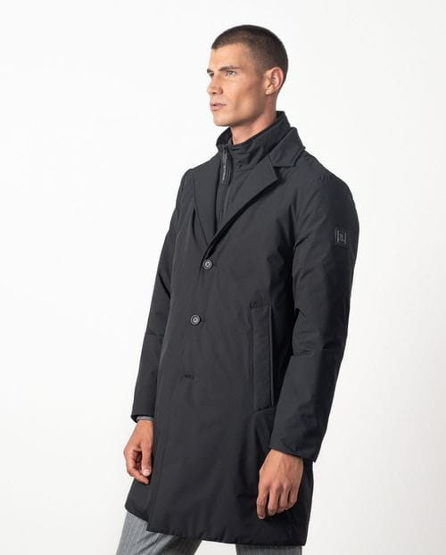 Abrigo técnico ultraligero `estilo piumino´ con vista-chaleco desmontable