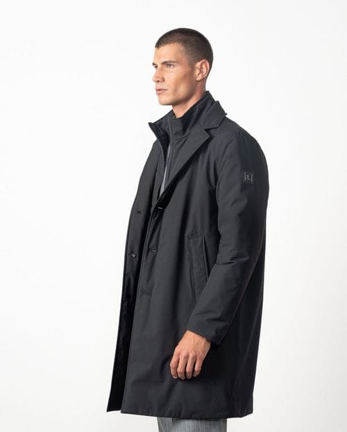 Abrigo técnico ultraligero `estilo piumino´ con vista-chaleco desmontable