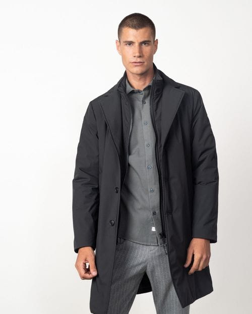 Abrigo técnico ultraligero `estilo piumino´ con vista-chaleco desmontable