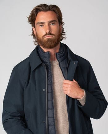 Trench corta acolchada con vista-chaleco desmontable en tejido `water repellent´
