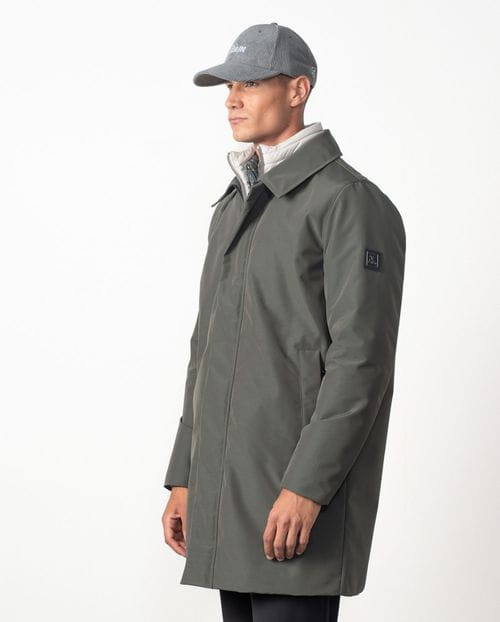 Short quilted trench coat with detachable vest in waterrepellent fabric