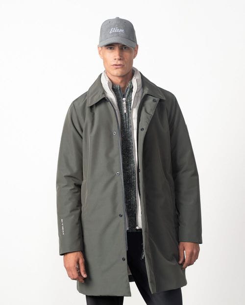 Short quilted trench coat with detachable vest in waterrepellent fabric