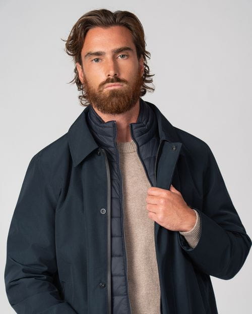 Trench corta acolchada con vista-chaleco desmontable en tejido `water repellent´