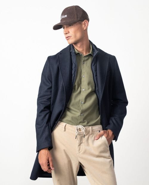 Abrigo corto con cuello-vista desmontable en paño liso de lana mezcla