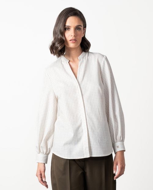 Shirt with round collar and puffed sleeve in windowpane check