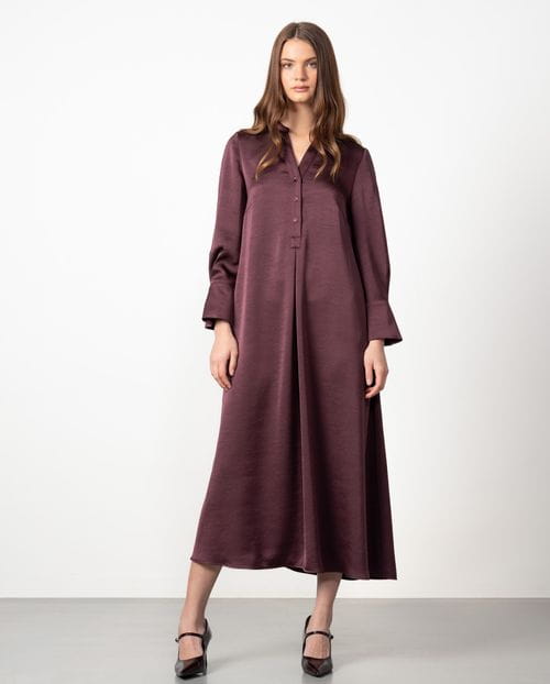 Midi long dress with round neckline in satin fabric