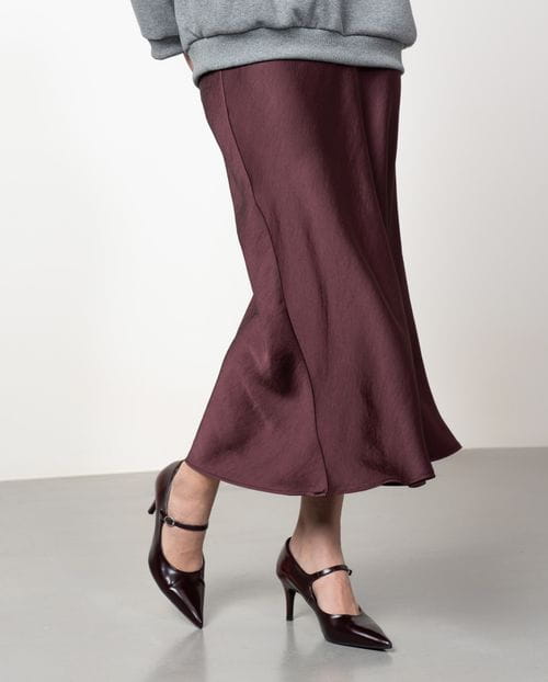 Midi skirt in satined fabric cut on the bias with personalized elastic band