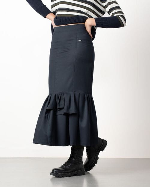 Midi skirt with a fitted silhouette with ruffles made from washable cool wool-like fabric