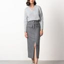 MEDIUM GREY