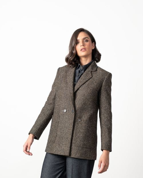 Chaqueta larga cruzada con dos botones en cheviot de lana