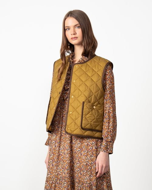 Chaleco envivado de acolchado fino en tejido repelente al agua