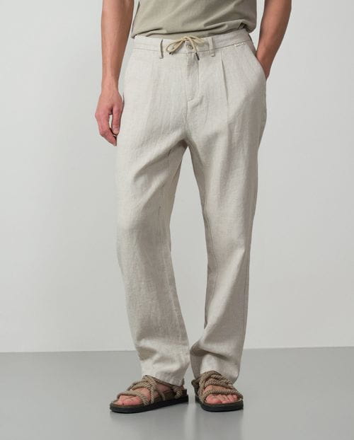 Pantalón de una pinza con cordón y goma en la cintura hecho en lino 100%