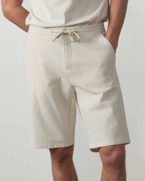 Elastic striped cotton seersucker bermuda short with cord and elastic waistband