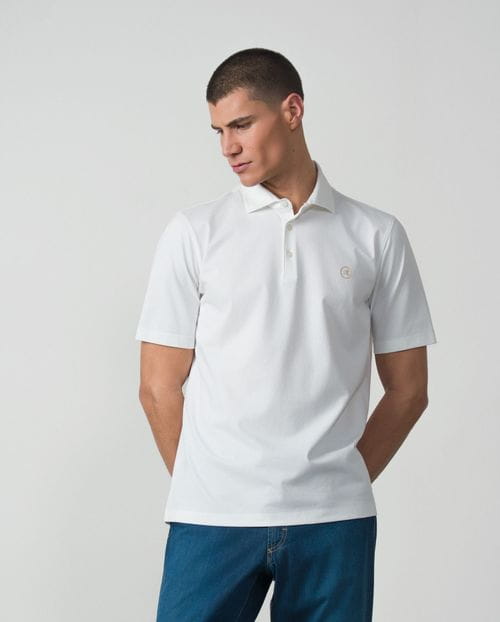 Short sleeved polo shirt with shirt collar in mercerised plain circular point