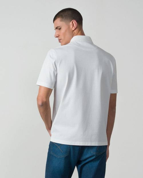 Short sleeved polo shirt with shirt collar in mercerised plain circular point