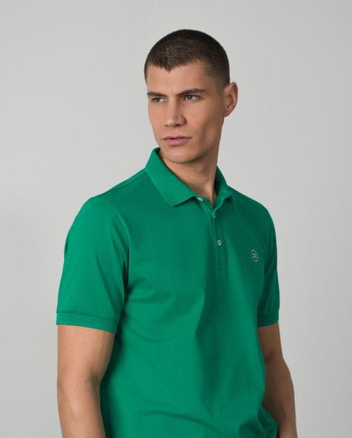 Short sleeved polo shirt with structure collar in mercerised cotton jersey