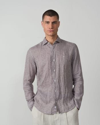 Camisa sport relaxed fit en lino estampado de florecitas