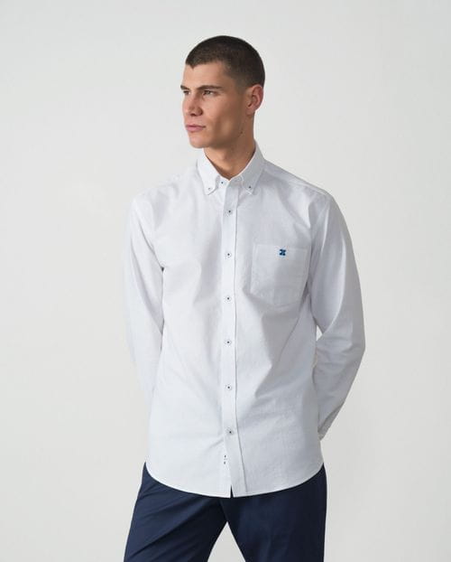<p>Camisa <em>sport relaxed fit</em> en tejido <em>oxford</em> de algodón</p>