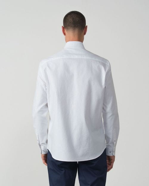 <p>Camisa <em>sport relaxed fit</em> en tejido <em>oxford</em> de algodón</p>