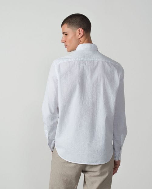 Sport relaxed fit shirt with embossed stripes and seersucker