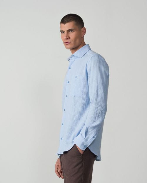 Camisa sport relaxed fit en mil rayas de seersucker algodón