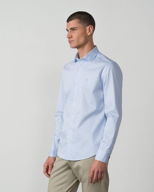 Camisa sport slim fit en microestampado de algodón