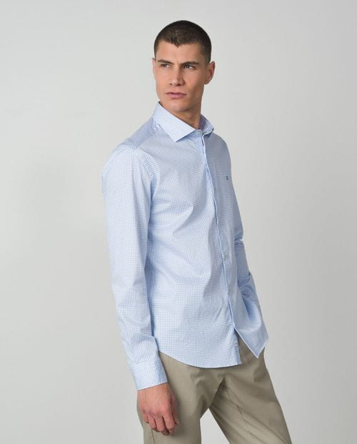 <p>Slim fit sport shirt in microprinted cotton</p>