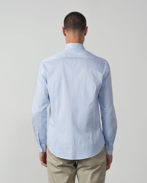 <p>Slim fit sport shirt in microprinted cotton</p>