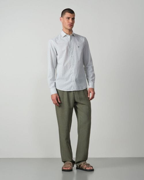 Camisa sport slim fit en estampado flor liberty de algodón