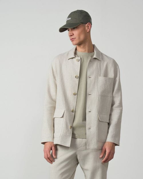 Sobrecamisa con bolsillos de plastón en lino liso
