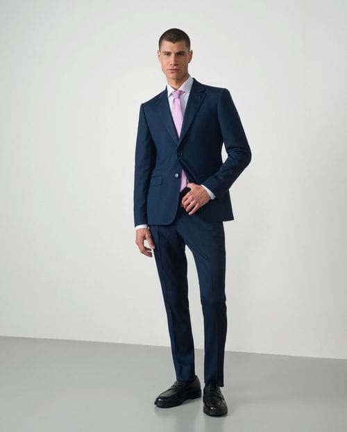 Extra slim suit from elastic two-toned microstructure