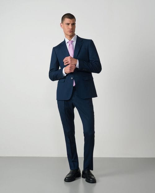Extra slim suit from elastic two-toned microstructure