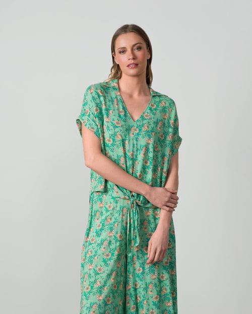 Knotted top in printed rustic viscose