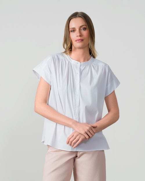 Loose blouse with round neckline in cotton poplin