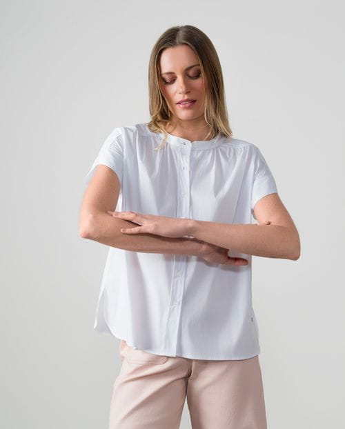 Loose blouse with round neckline in cotton poplin