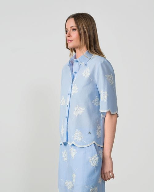 Shorted-sleeved shirt in embroidered cotton voile