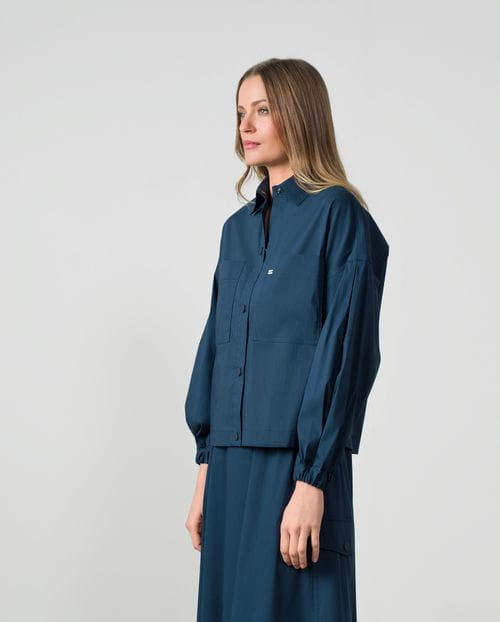 Overshirt in cotton poplin with rubberized snaps