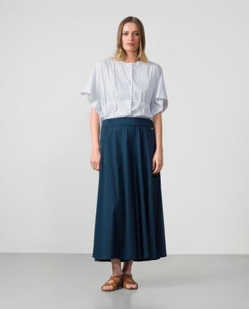 Wide-leg trousers with elsticated waisband in cotton poplin