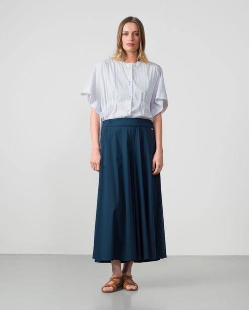 Wide-leg trousers with elsticated waisband in cotton poplin