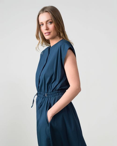 Vestido midi fruncido con manga sisa en popelín de algodón