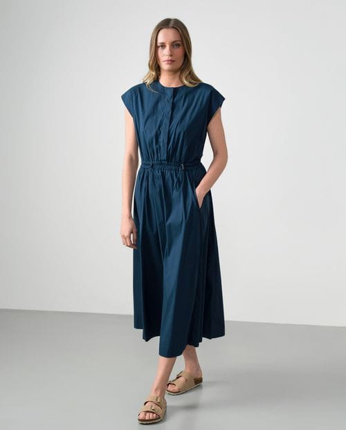 Vestido midi fruncido con manga sisa en popelín de algodón